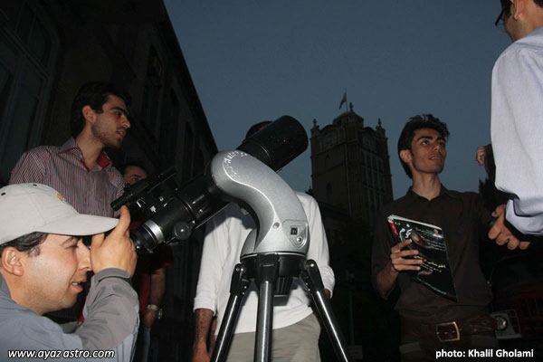 ویژه برنامه روز جهانی نجوم در تبریز - انجمن نجوم آیاز - رصد ماه و زحل
